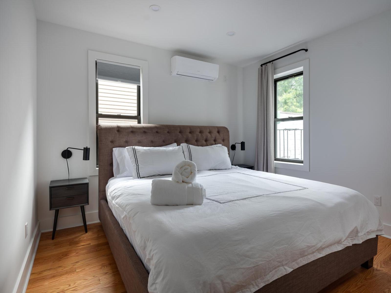 Three Bedroom Brooklynite Suite! ニューヨーク エクステリア 写真