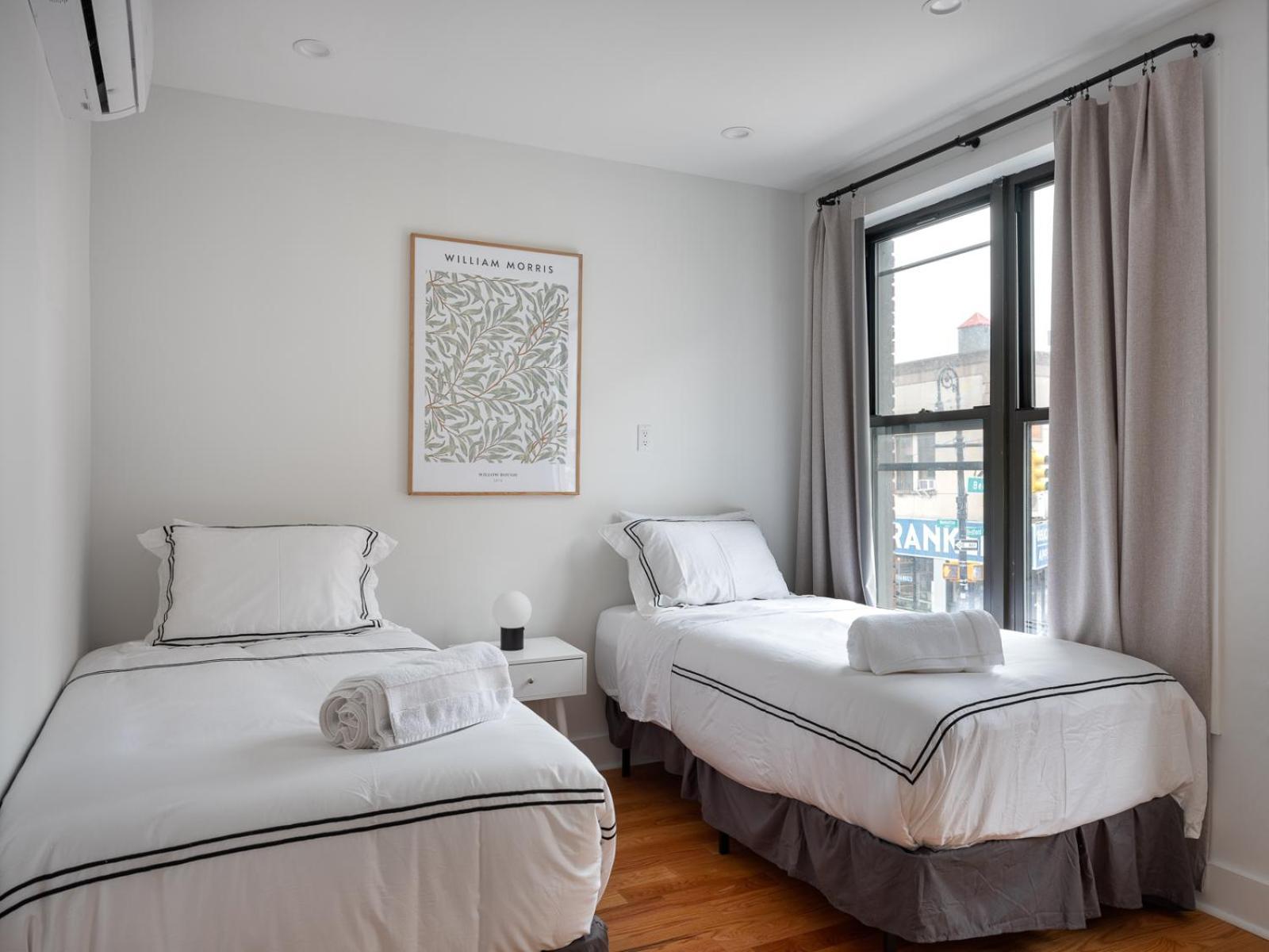 Three Bedroom Brooklynite Suite! ニューヨーク エクステリア 写真
